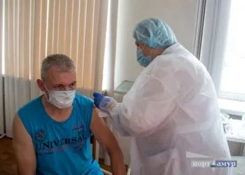 За неделю темпы вакцинации от CОVID-19  в Амурской области увеличились почти на треть