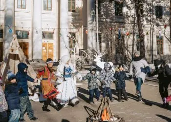 Ловля оленят и хороводы под варган: в Благовещенске отпразднует Новый год по-эвенкийски