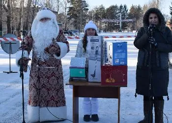 В амурском поселке среди вакцинированных от ковида разыграли бытовую технику