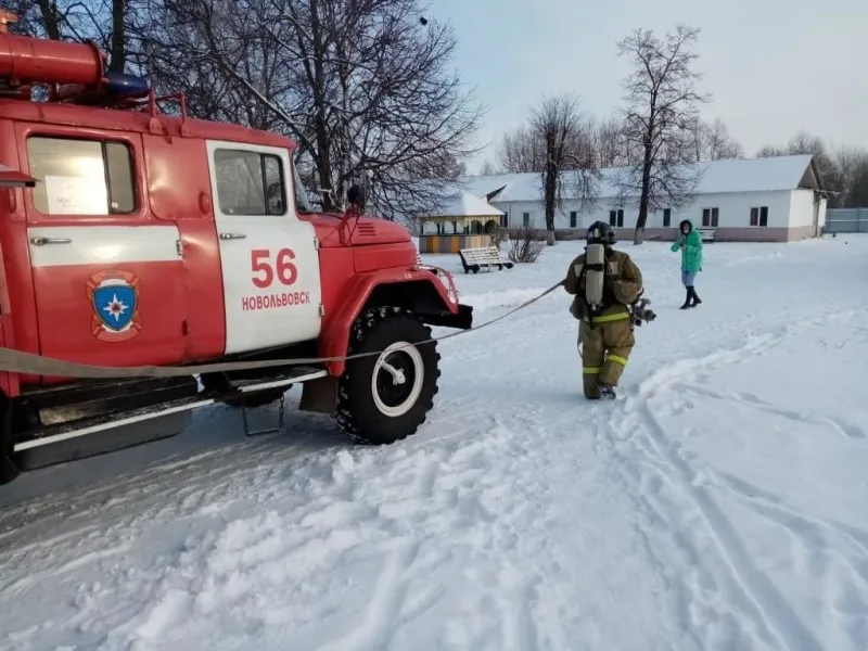 В Тульской области огнеборцы МЧС России провели пожарно-тактические учения