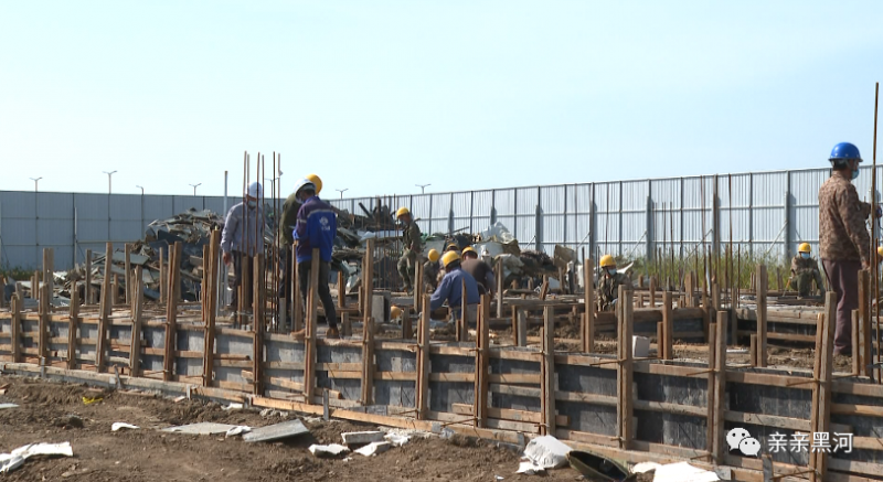 В Хэйхэ показали &laquo;зону приграничной торговли&raquo; у моста через Амур